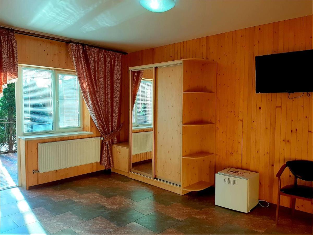 Заміський Комплекс Grand Prix Hotel Tsyurupynsk ภายนอก รูปภาพ