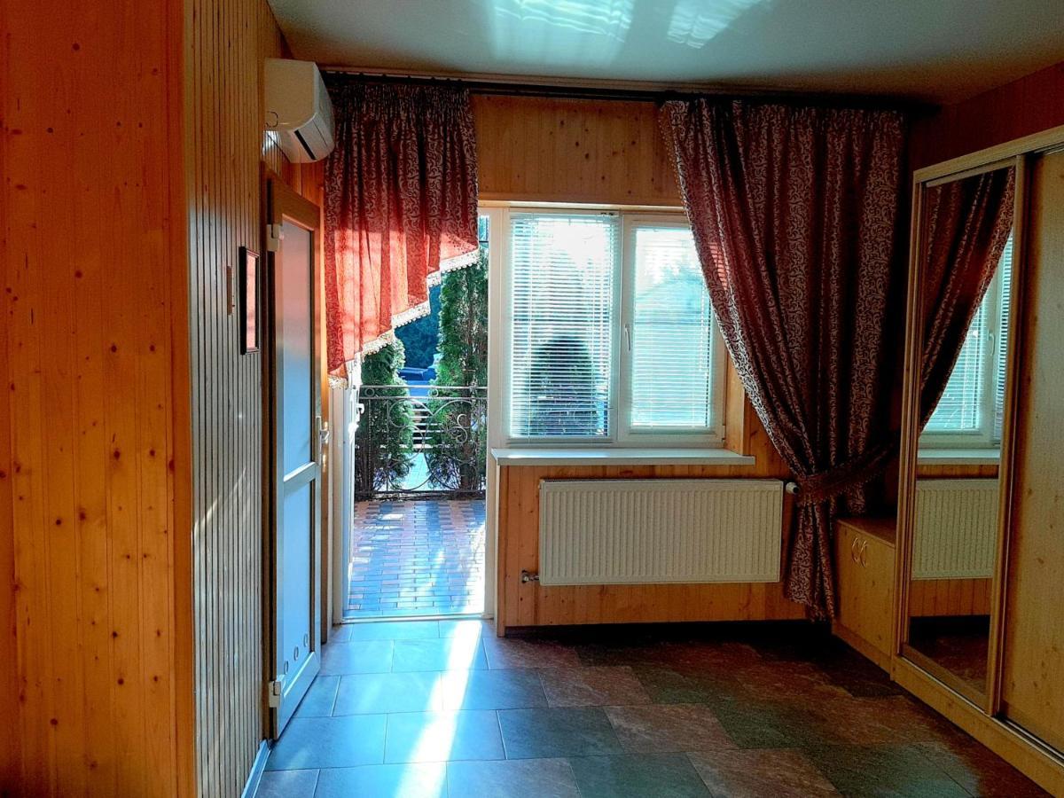 Заміський Комплекс Grand Prix Hotel Tsyurupynsk ภายนอก รูปภาพ
