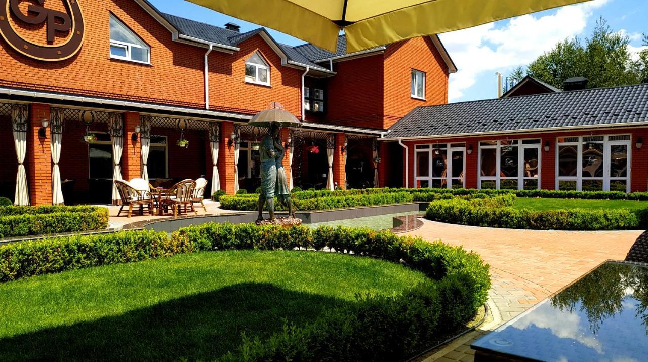 Заміський Комплекс Grand Prix Hotel Tsyurupynsk ภายนอก รูปภาพ